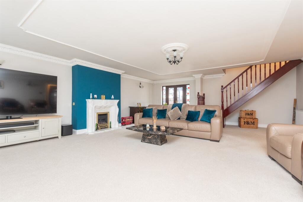 Additional property image - Hedge Place Road, Greenhithe, Kent