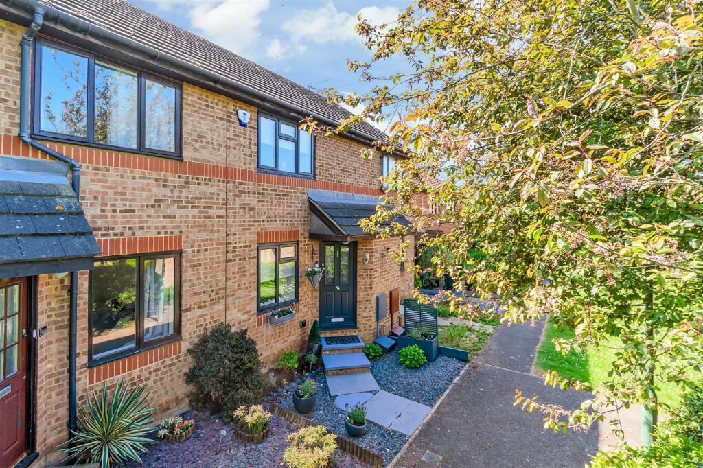 Main image of property: Hayes Road, St. James Park, Greenhithe, Kent