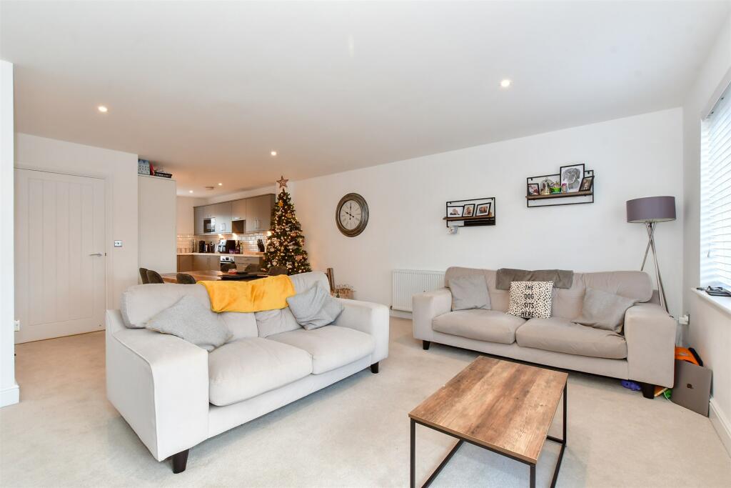 3 bedroom semidetached house for sale in Lydden Close, Deal, Kent, CT14