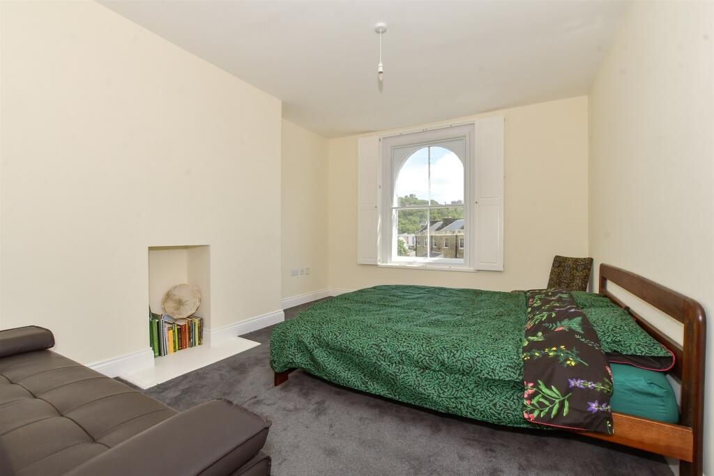 Additional property image - Cambridge Terrace, Dover, Kent