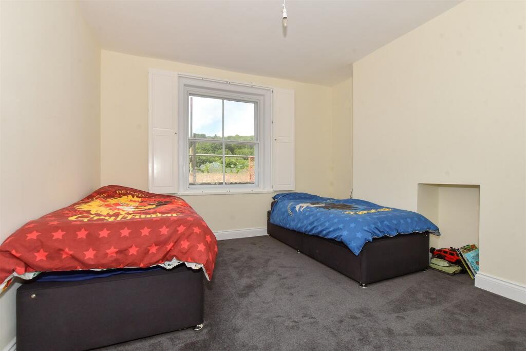 Additional property image - Cambridge Terrace, Dover, Kent