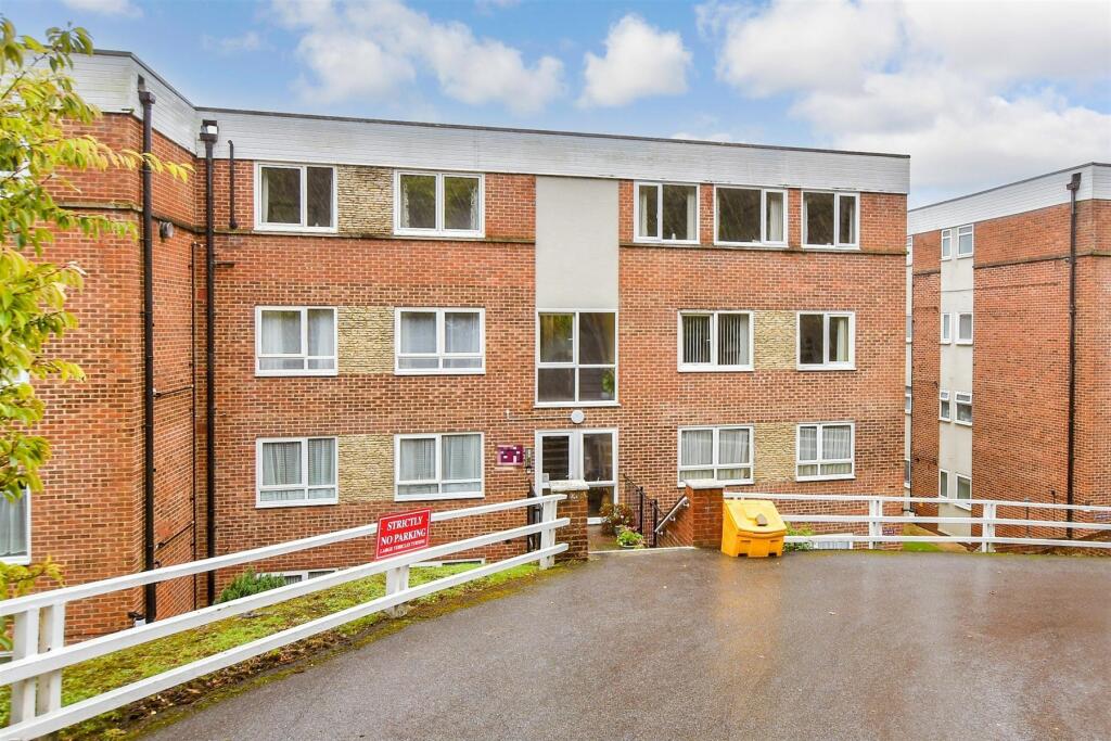 Additional property image - London Road, River, Kent