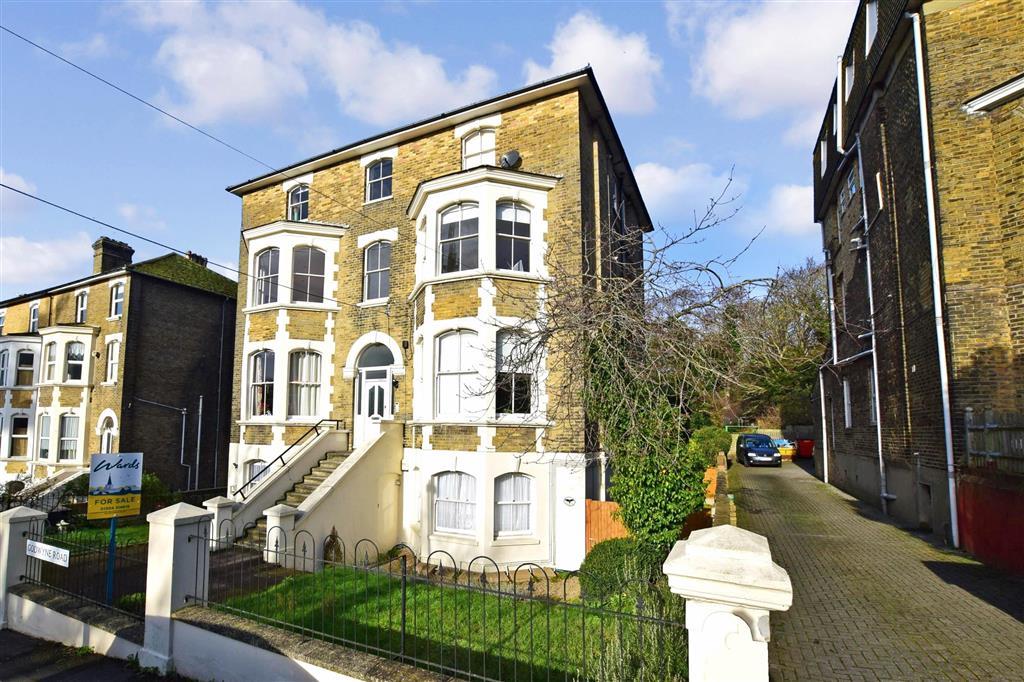 2 bedroom apartment for sale in Godwyne Road, Dover, Kent, CT16