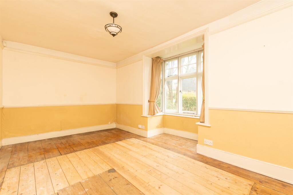 Additional property image - Bower Lane, Eynsford, Kent