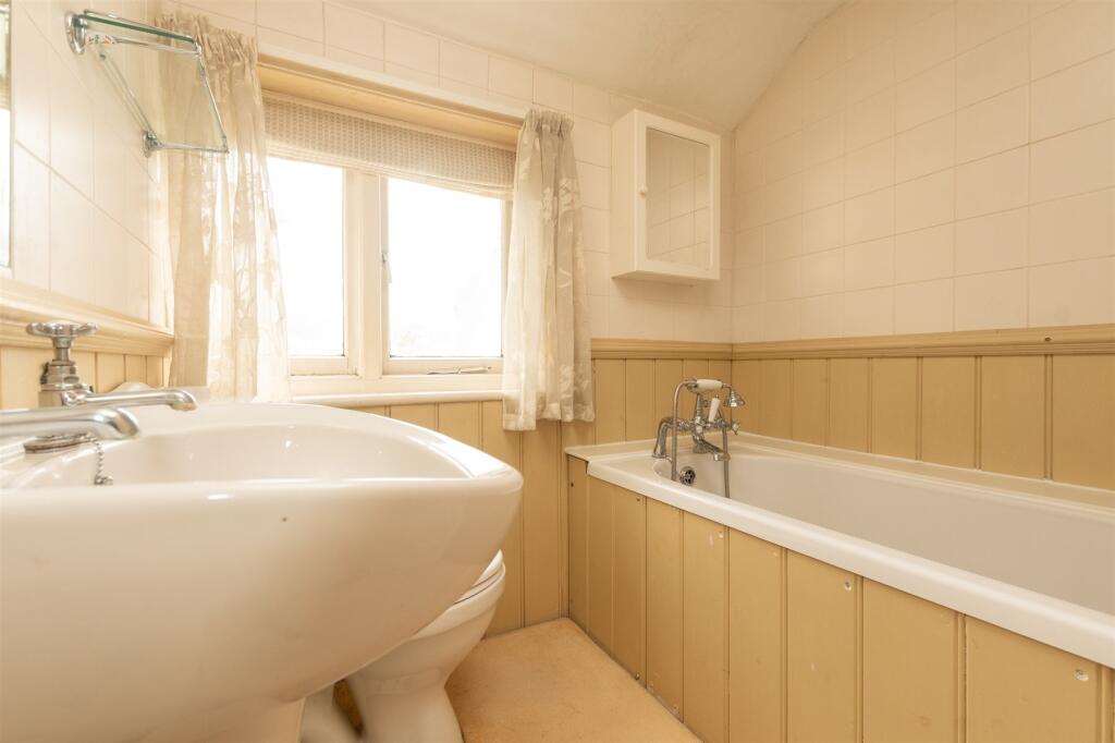 Additional property image - Bower Lane, Eynsford, Kent