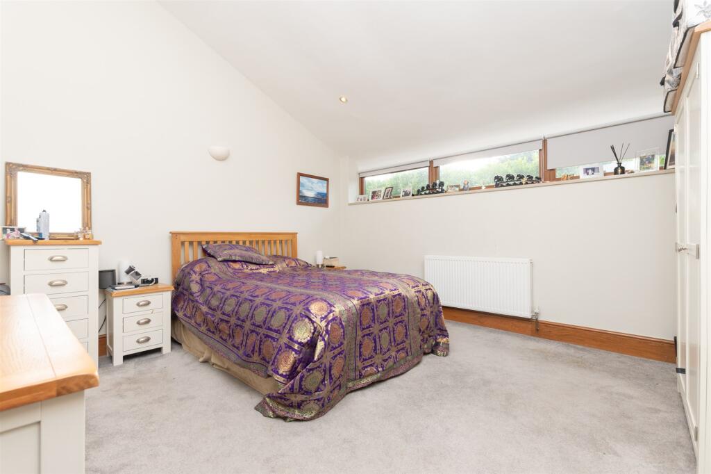 Additional property image - Bower Lane, Eynsford, Kent