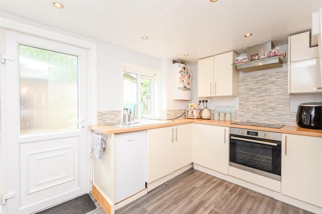 Main image of property: High Street, Farningham, Kent