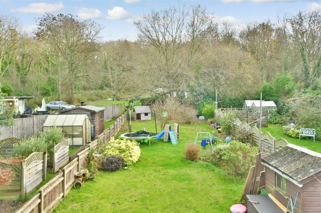 3 bedroom semidetached house for sale in Dunkirk Road North, Dunkirk