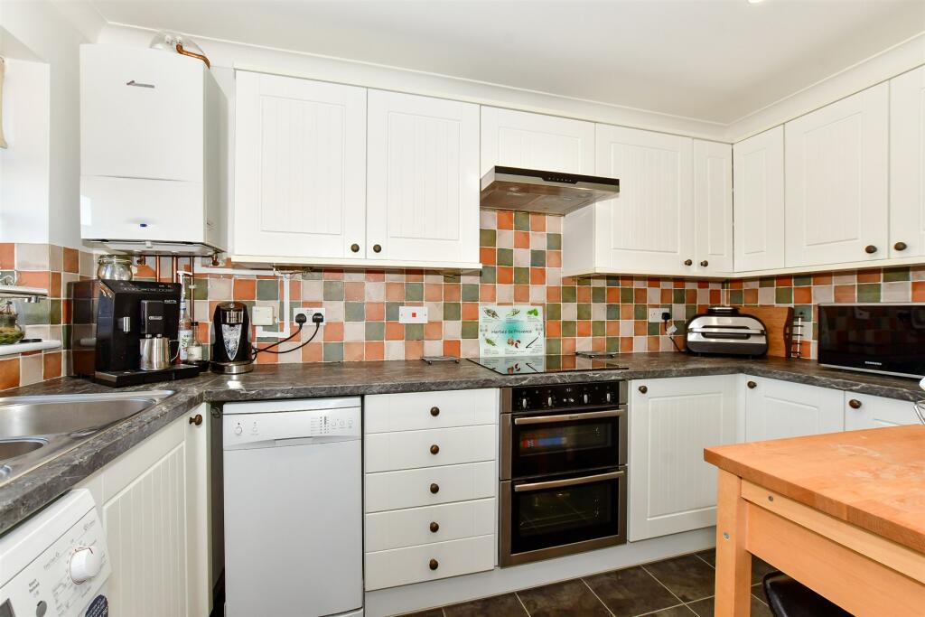 2 bedroom detached house for sale in Ethelbert Road, Faversham, Kent, ME13