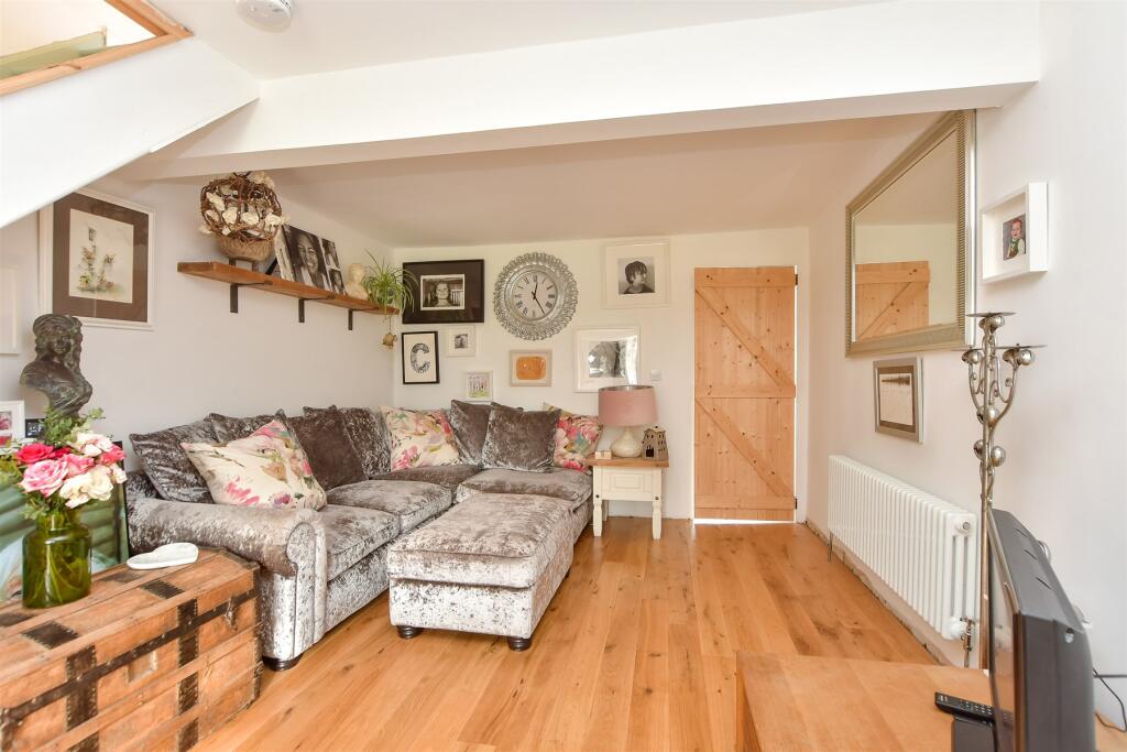 Main image of property: Barrow Green, Teynham, Sittingbourne, Kent