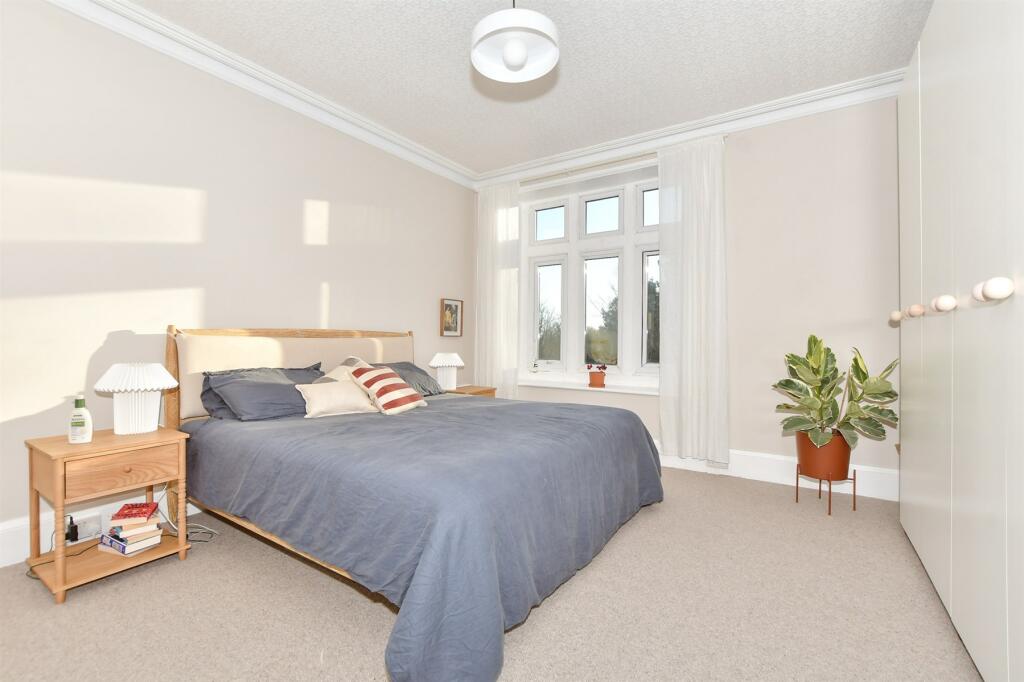 Additional property image - Radnor Park West, Folkestone, Kent