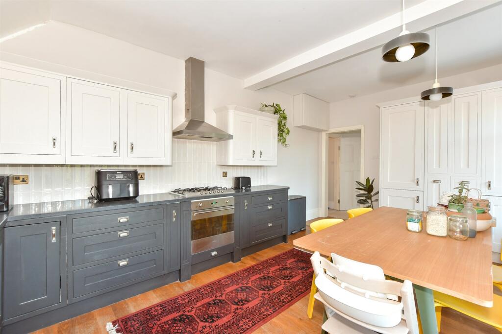 Additional property image - Radnor Park West, Folkestone, Kent