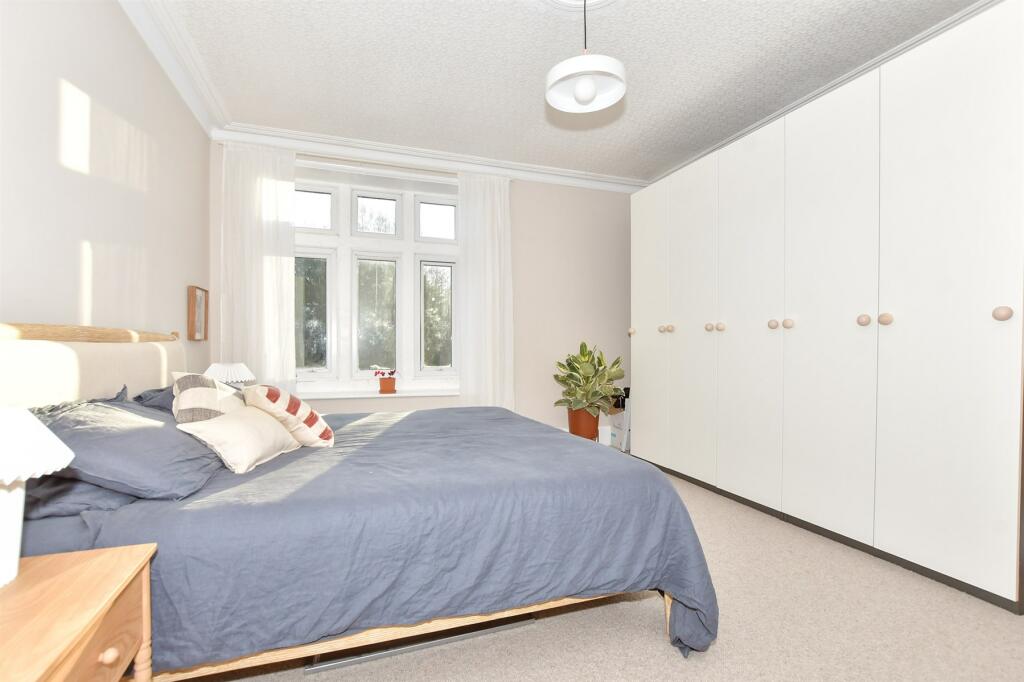 Additional property image - Radnor Park West, Folkestone, Kent