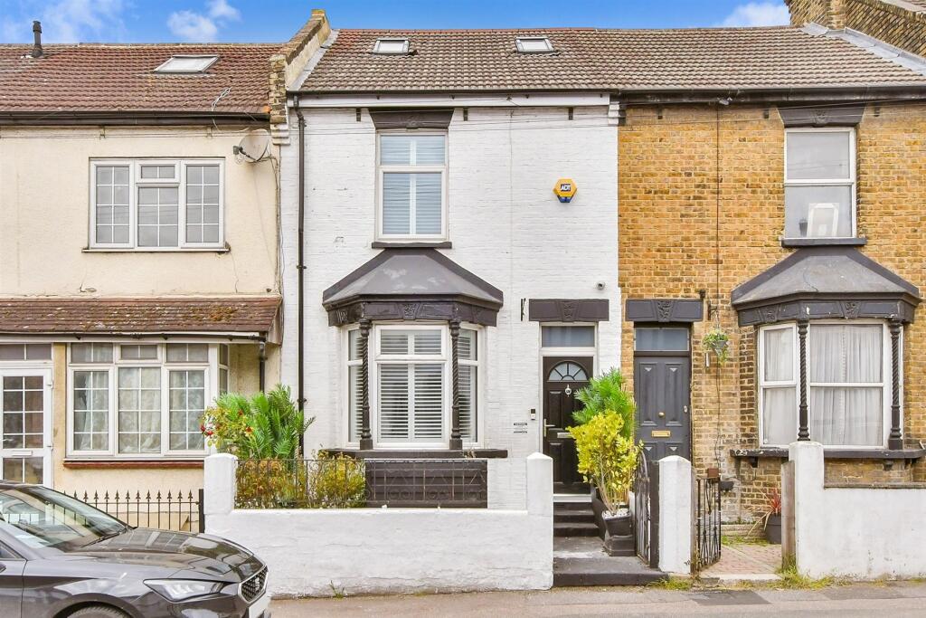 3 bedroom terraced house
