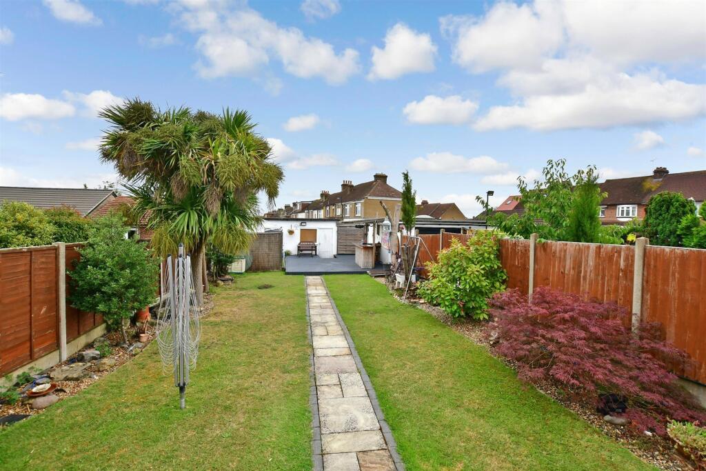 4 bedroom semidetached house for sale in Coldharbour Road, Northfleet, Gravesend, Kent, DA11