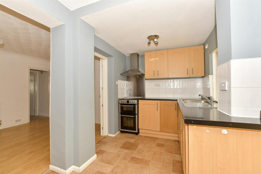 3 bedroom end of terrace house for sale in Barr Road, Gravesend, Kent, DA12