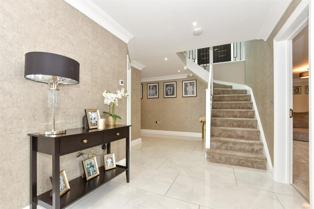 Additional property image - Pear Tree Lane, Shorne, Gravesend, Kent