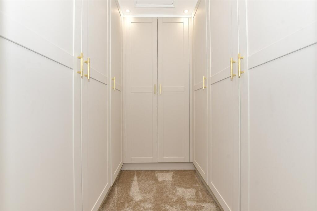 Additional property image - Pear Tree Lane, Shorne, Gravesend, Kent