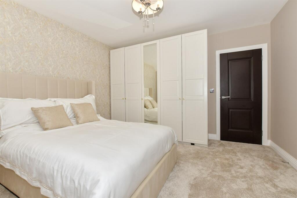 Additional property image - Pear Tree Lane, Shorne, Gravesend, Kent