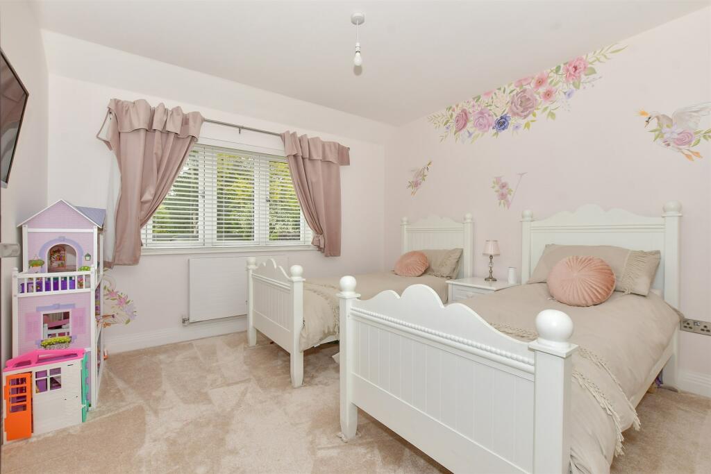 Additional property image - Pear Tree Lane, Shorne, Gravesend, Kent