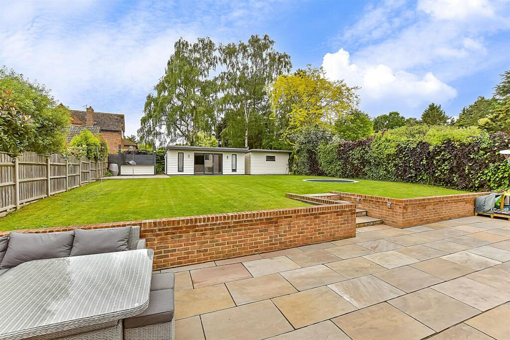 Additional property image - Pear Tree Lane, Shorne, Gravesend, Kent