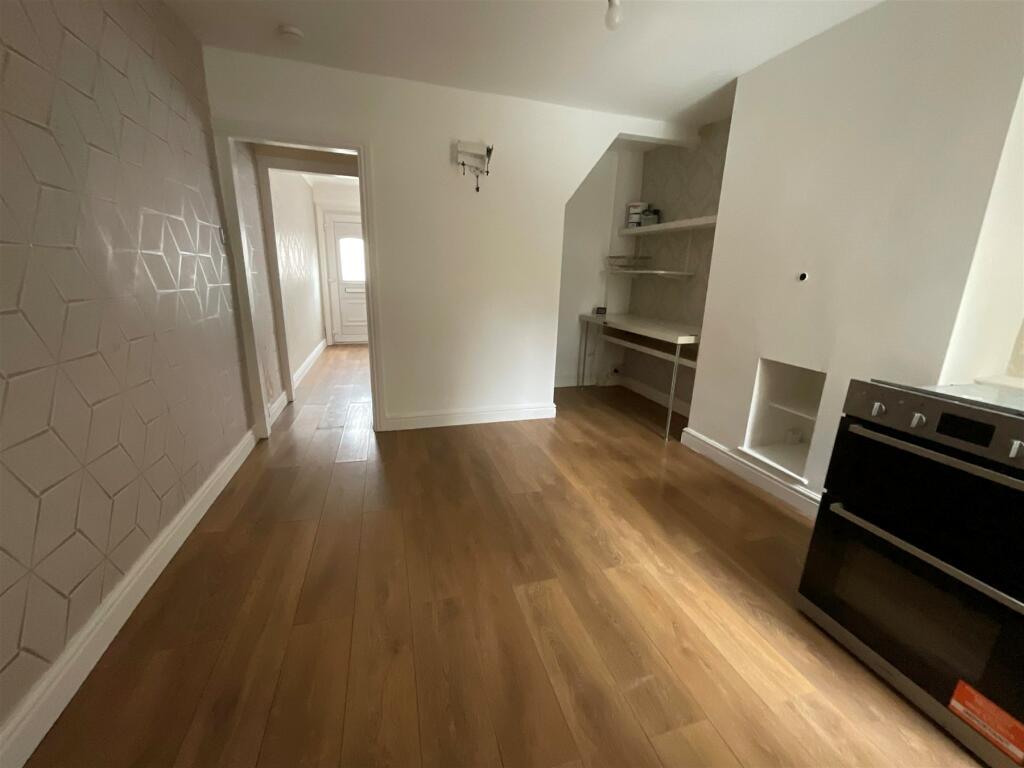 Additional property image - Hamerton Road, Northfleet, Gravesend, Kent