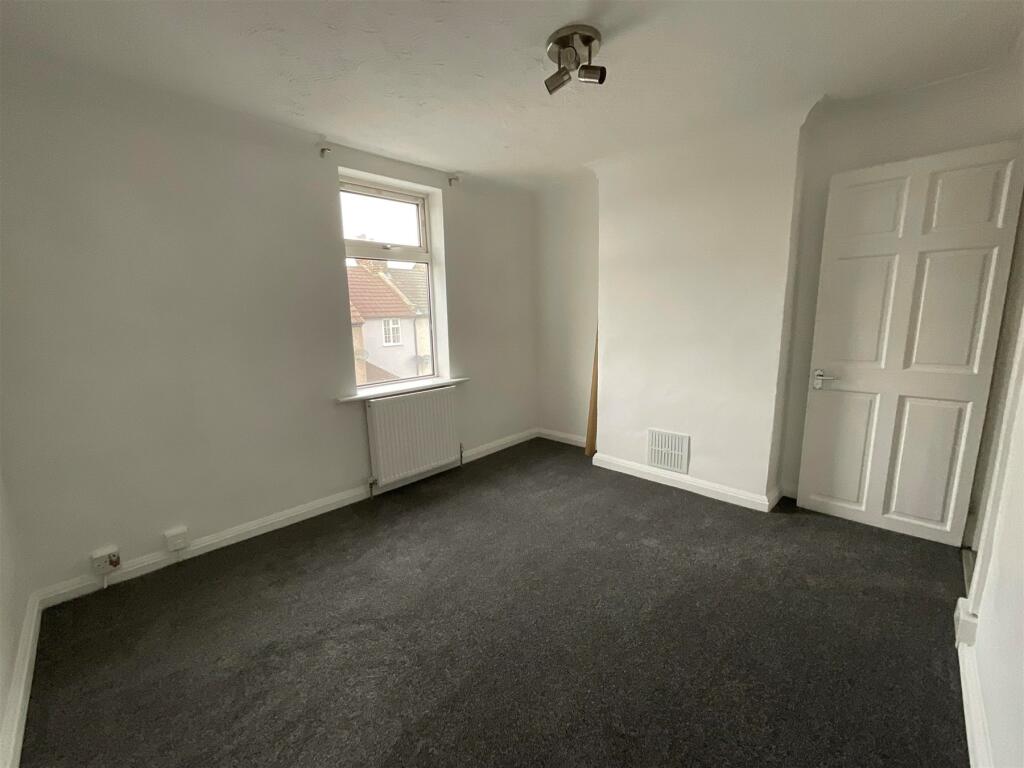 Additional property image - Hamerton Road, Northfleet, Gravesend, Kent