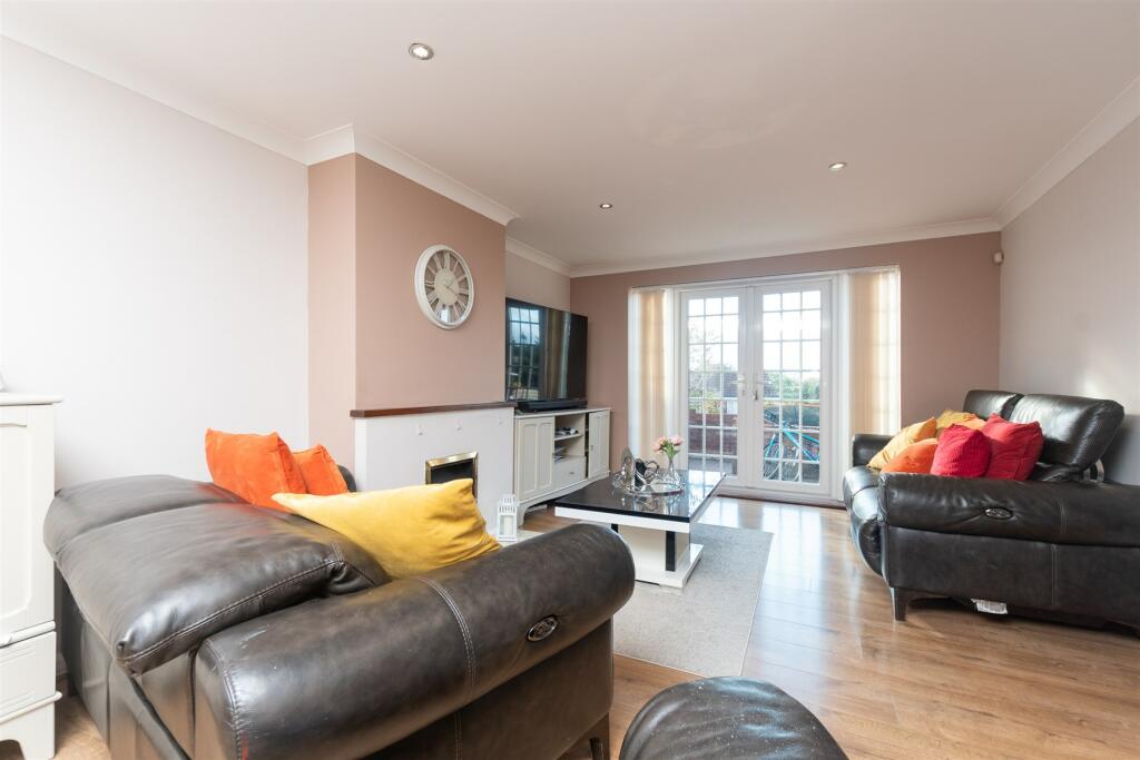 Additional property image - Saxon Close, Northfleet, Gravesend, Kent
