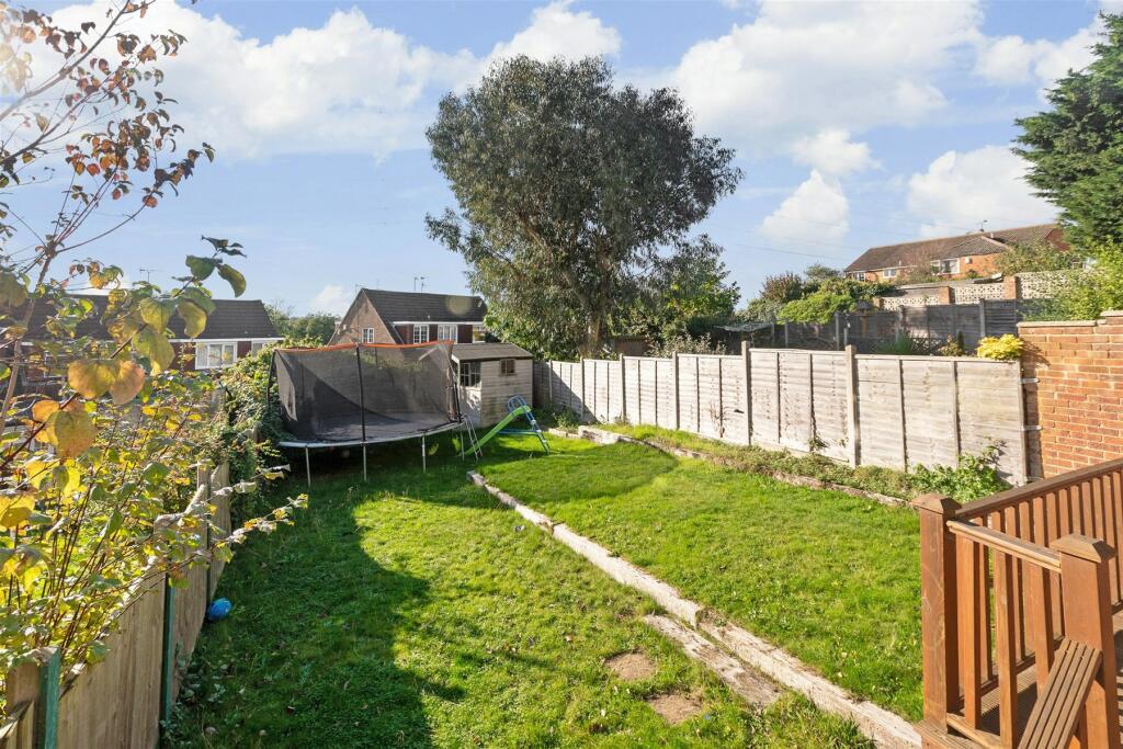 Additional property image - Saxon Close, Northfleet, Gravesend, Kent