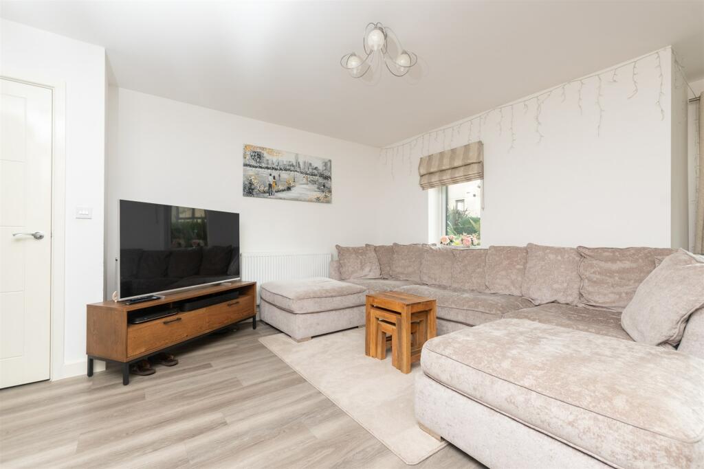 Additional property image - Hindmarsh Crescent, Gravesend, Kent