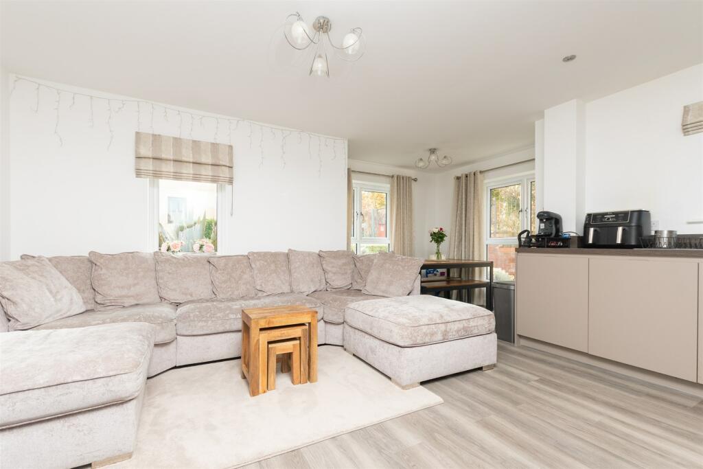 Additional property image - Hindmarsh Crescent, Gravesend, Kent
