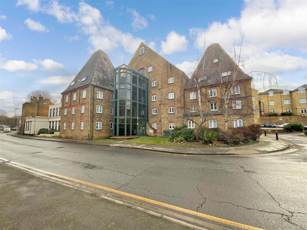 Main image of property: Clifton Road, Gravesend, Kent