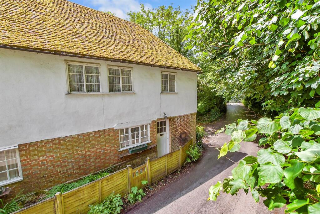 Main image of property: Chart Road, Sutton Valence, Maidstone, Kent