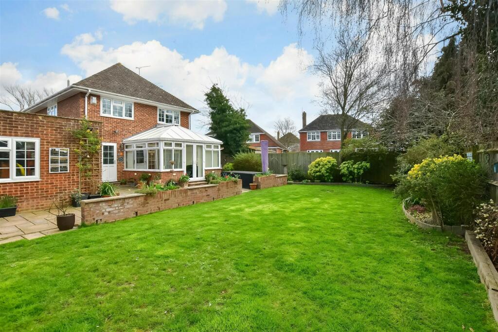 4 bedroom detached house for sale in Bullockstone Road, Herne Bay, Kent
