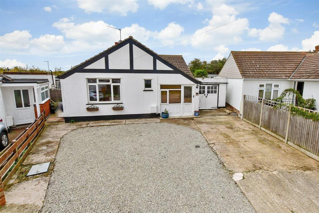 3 bedroom detached bungalow for sale in Vauxhall Avenue, Herne Bay