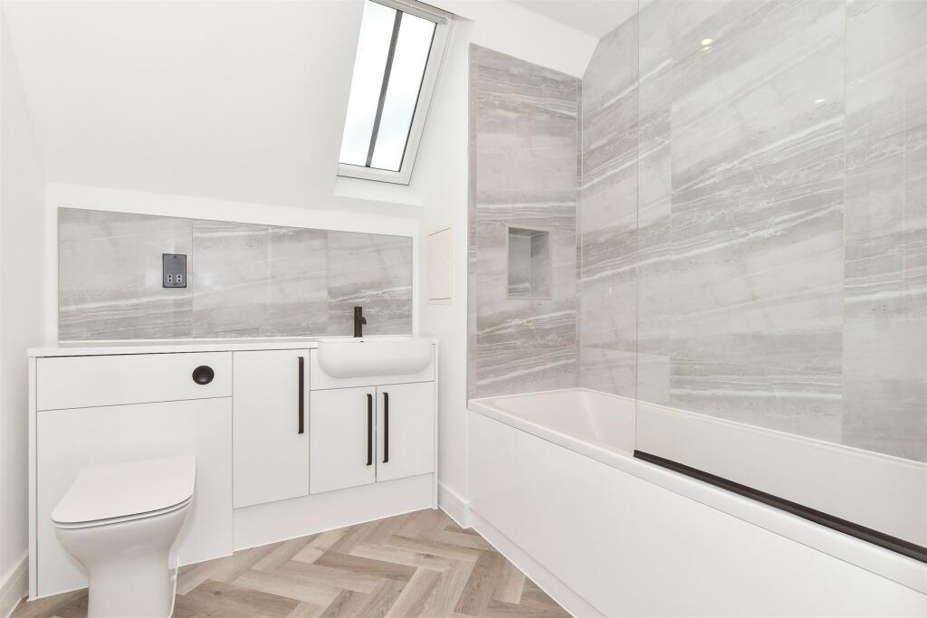 Additional property image - Pier View, St. George's Terrace, Herne Bay, Kent