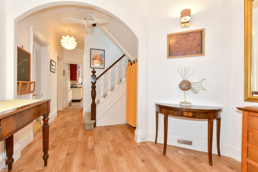Additional property image - Earlsfield Road, Hythe, Kent