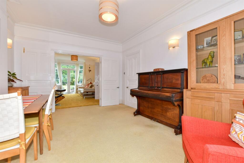 Additional property image - Earlsfield Road, Hythe, Kent