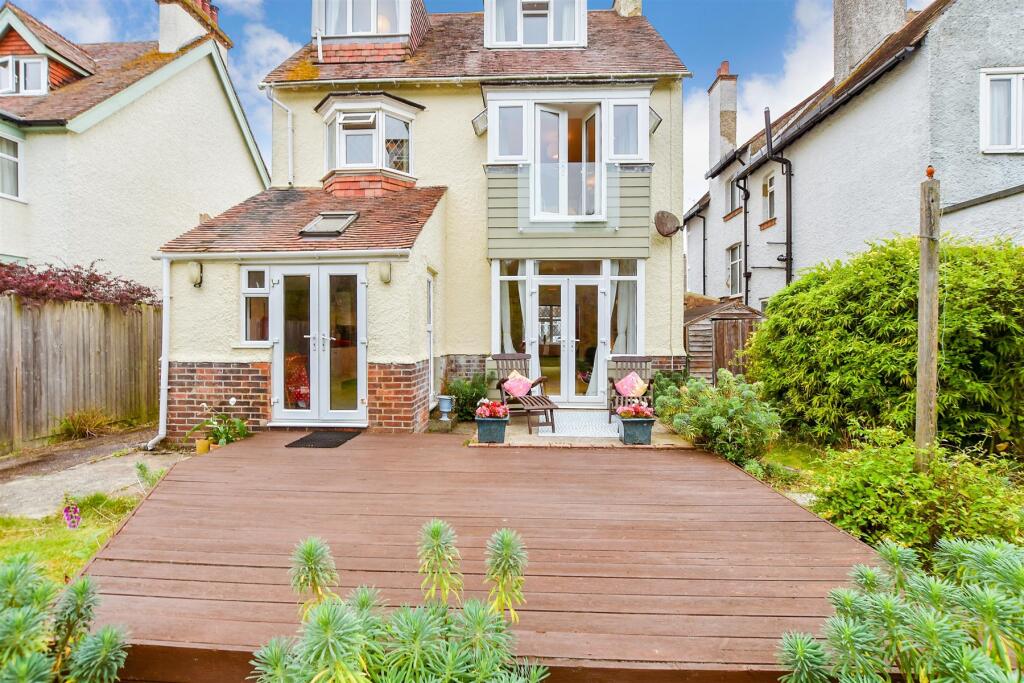 Additional property image - Earlsfield Road, Hythe, Kent