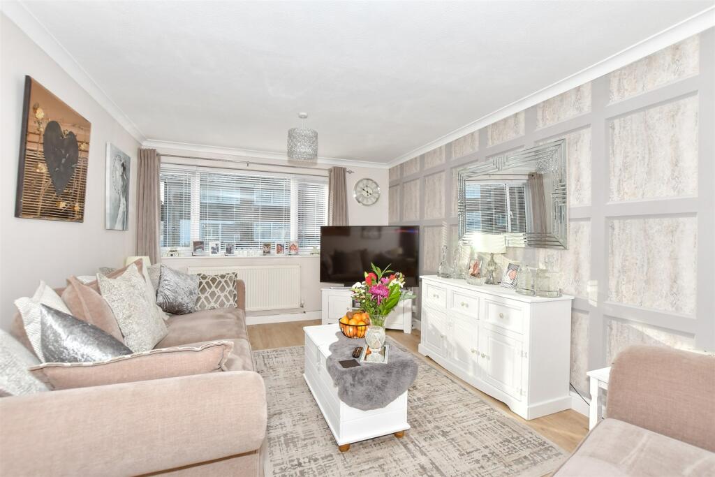 Additional property image - Dove Close, Hythe, Kent