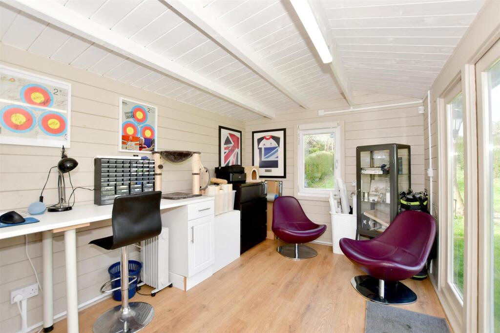 Additional property image - Tanners Hill Gardens, Hythe, Kent