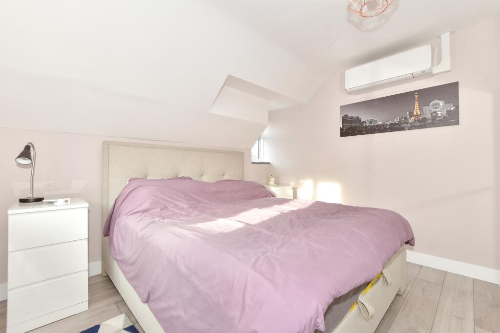 Additional property image - Tanners Hill Gardens, Hythe, Kent
