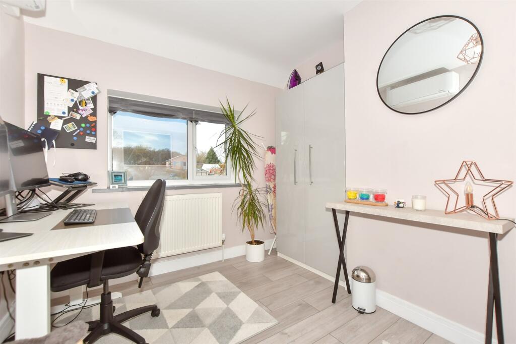 Additional property image - Tanners Hill Gardens, Hythe, Kent