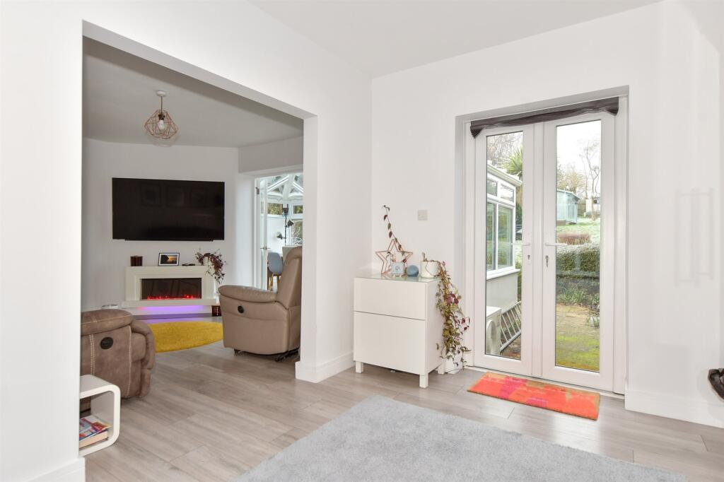 Additional property image - Tanners Hill Gardens, Hythe, Kent