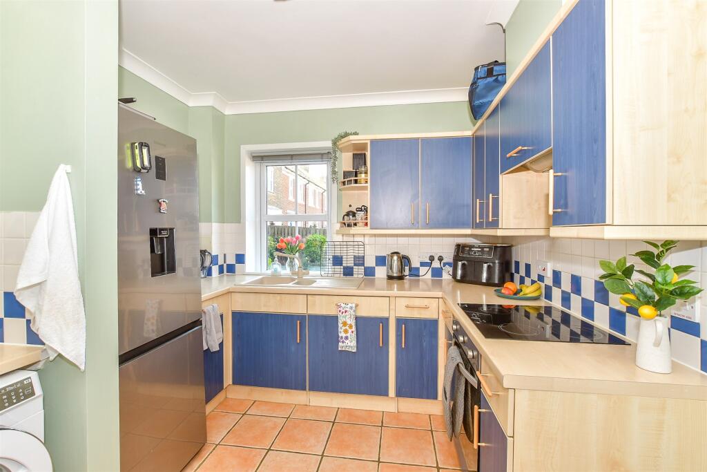 Main image of property: West Parade, Hythe, Kent