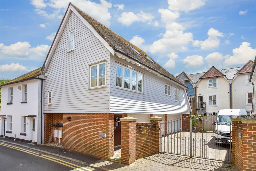Main image of property: Chapel Street, Hythe, Kent