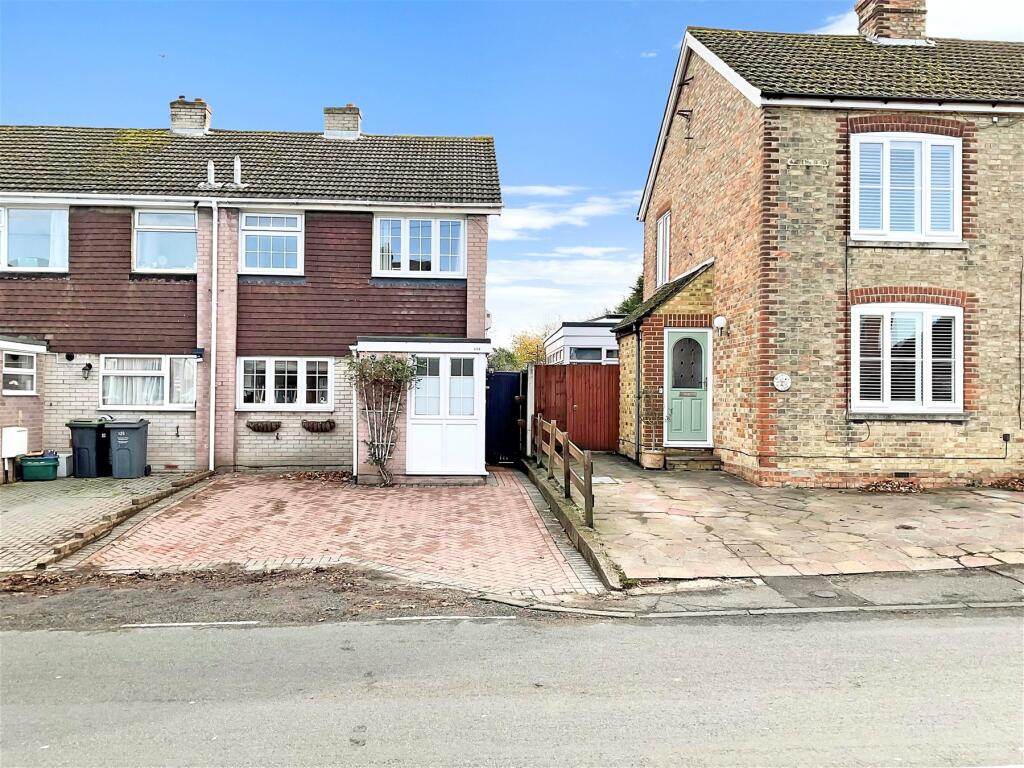 Main image of property: New Hythe Lane, Larkfield, Kent