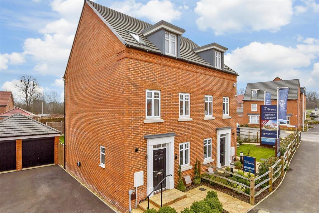 Main image of property: Dawsum Close, Aylesford, Kent