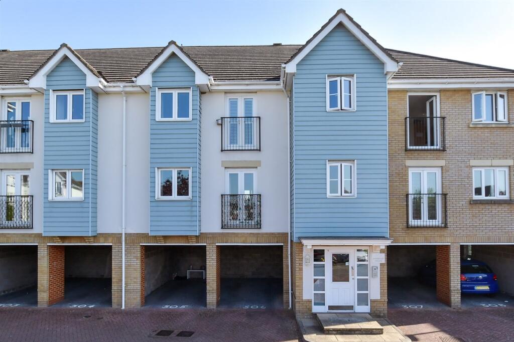 Main image of property: Sherwood Avenue, Larkfield, Aylesford, Kent