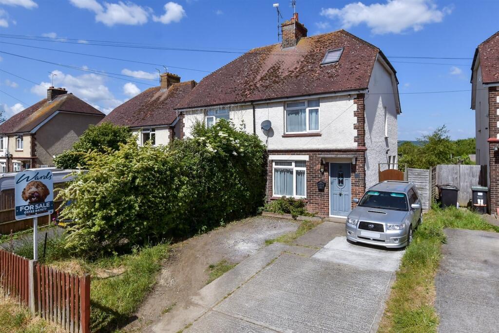 3 bedroom semi-detached house